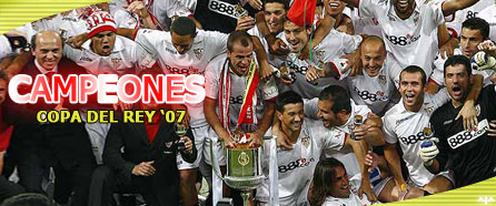 Sevilla festeja el ser Campeón de la Copa del Rey 2007. Le gano al Getafe de Schuster.